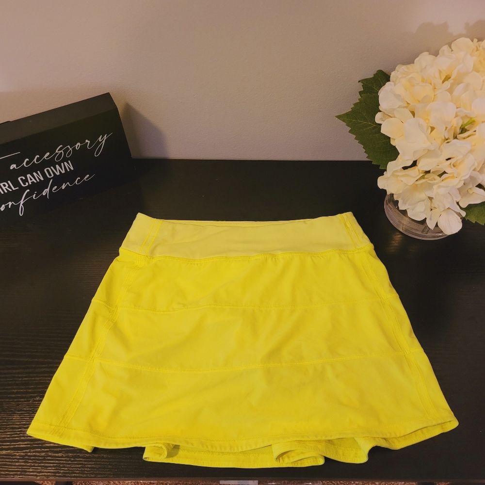 Lululemon Size 4 Tennis Skort.